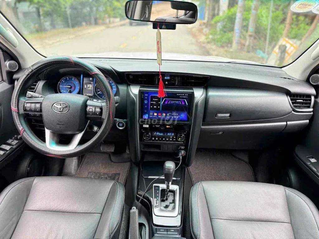 Toyota Fortuner 2025 photo 4
