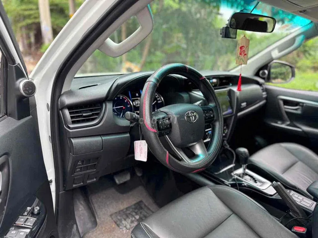 Toyota Fortuner 2025 photo 5