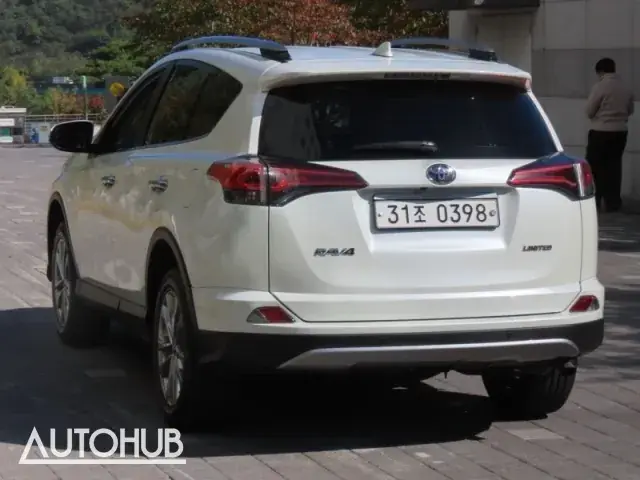 Toyota Rav4 2016 photo 4