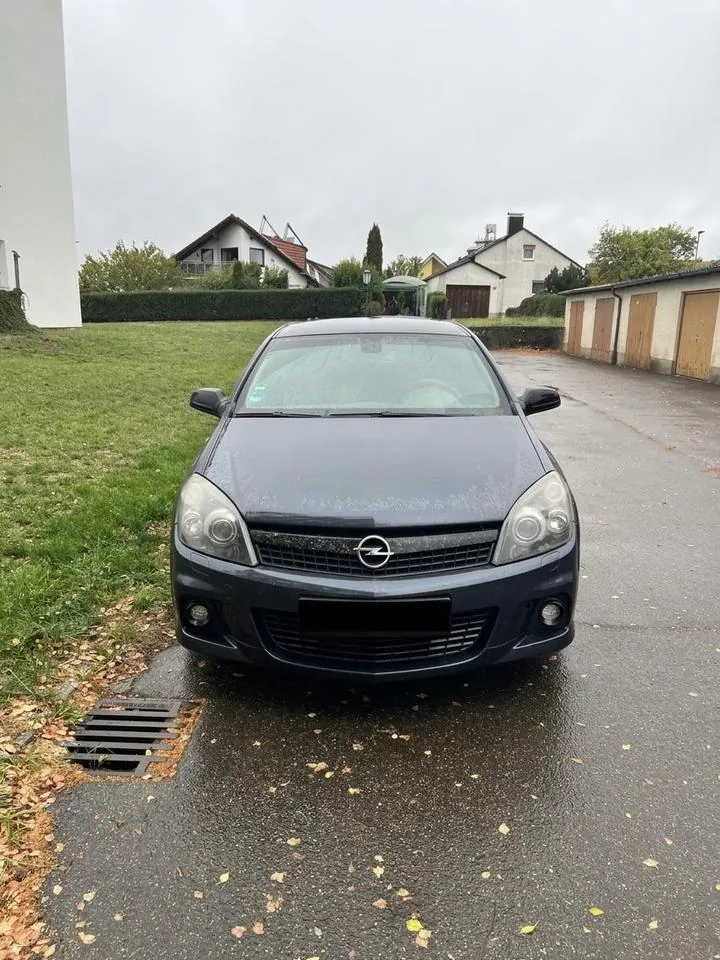 Opel Astra H