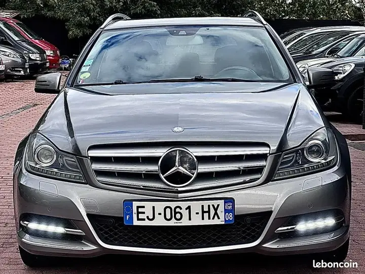 Mercedes-Benz C-Class 2012 photo 3