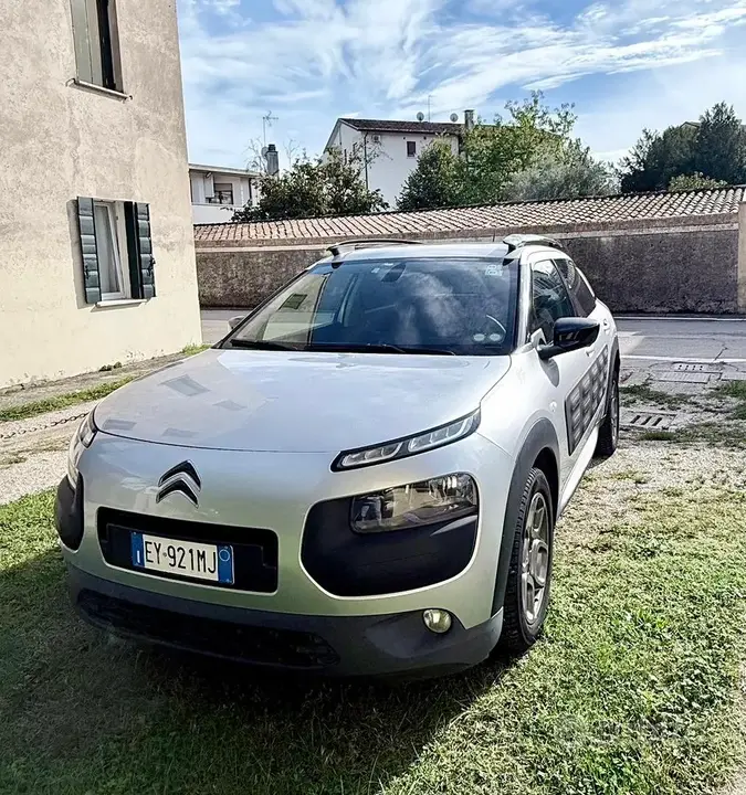 Citroen C4 Cactus 2015 photo 2