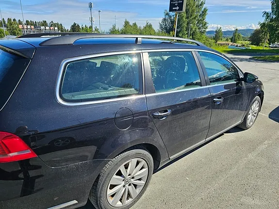 Volkswagen Passat 2013 photo 2