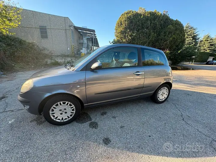 Lancia Ypsilon 2004 photo 3