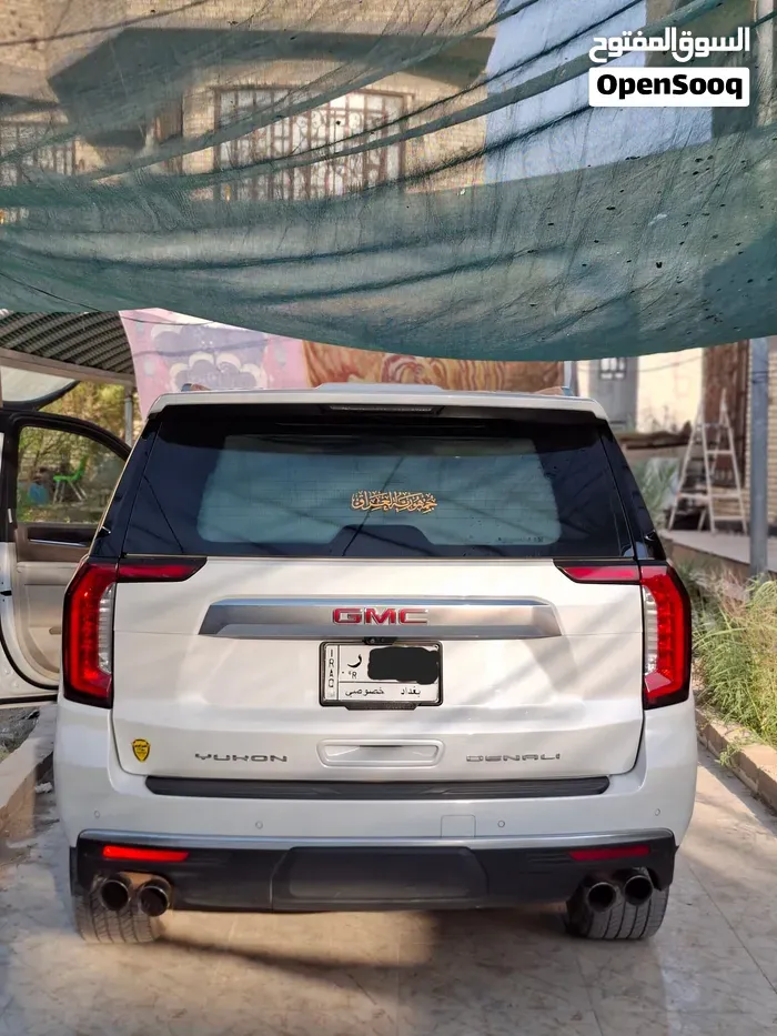 GMC Yukon Denali 2023 photo 3