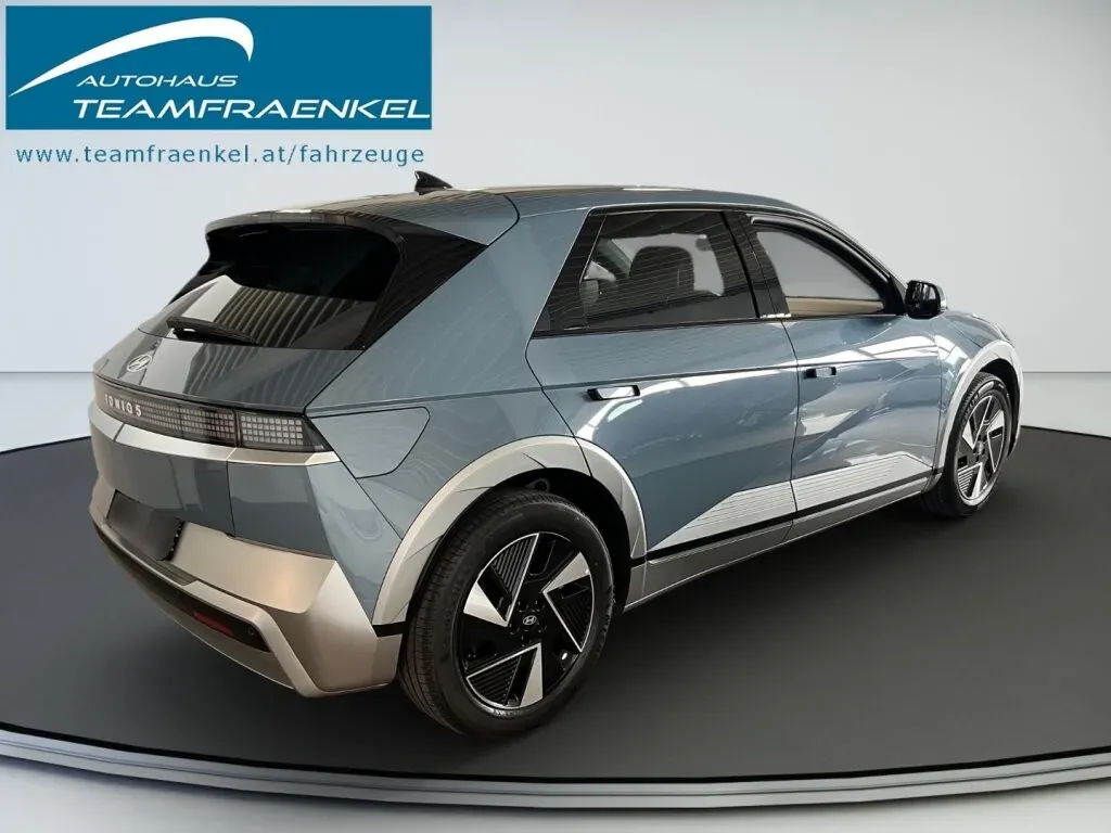 Hyundai Ioniq 5 photo 3