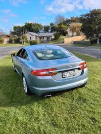 Jaguar Xf 2014 photo 3