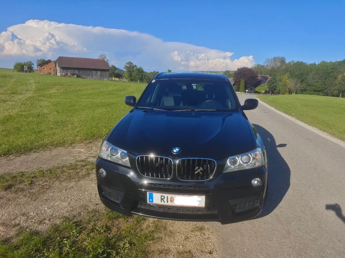 BMW X3 2013 photo 2