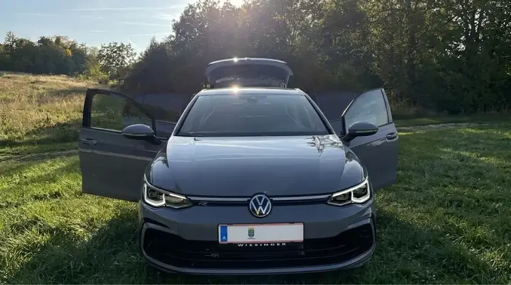 Volkswagen Golf R-Line