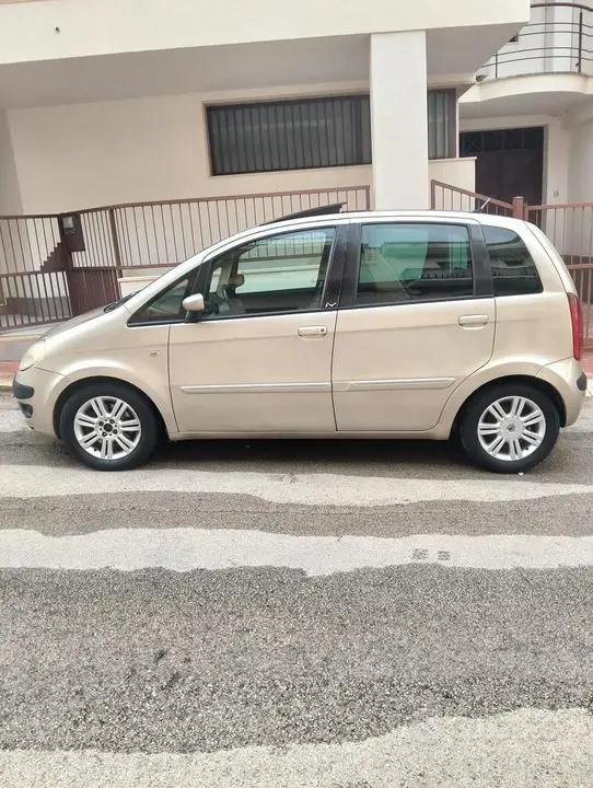 Lancia Musa 2005 photo 5