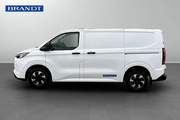 Ford E-Transit 2026 photo 3