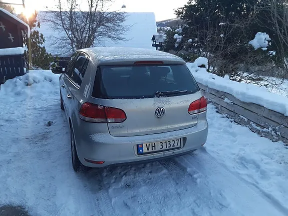 Volkswagen Golf 2011 photo 2