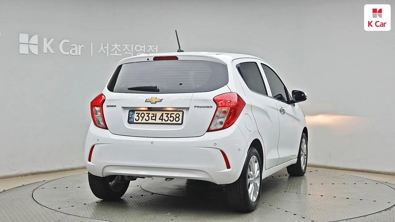 Chevrolet Spark 2021 photo 2