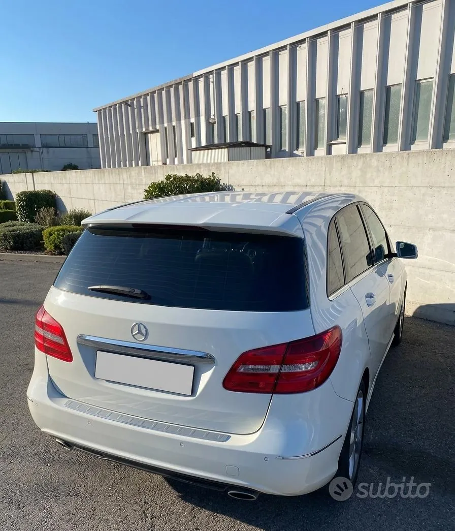 Mercedes-Benz B180 Classe B 2013 photo 2