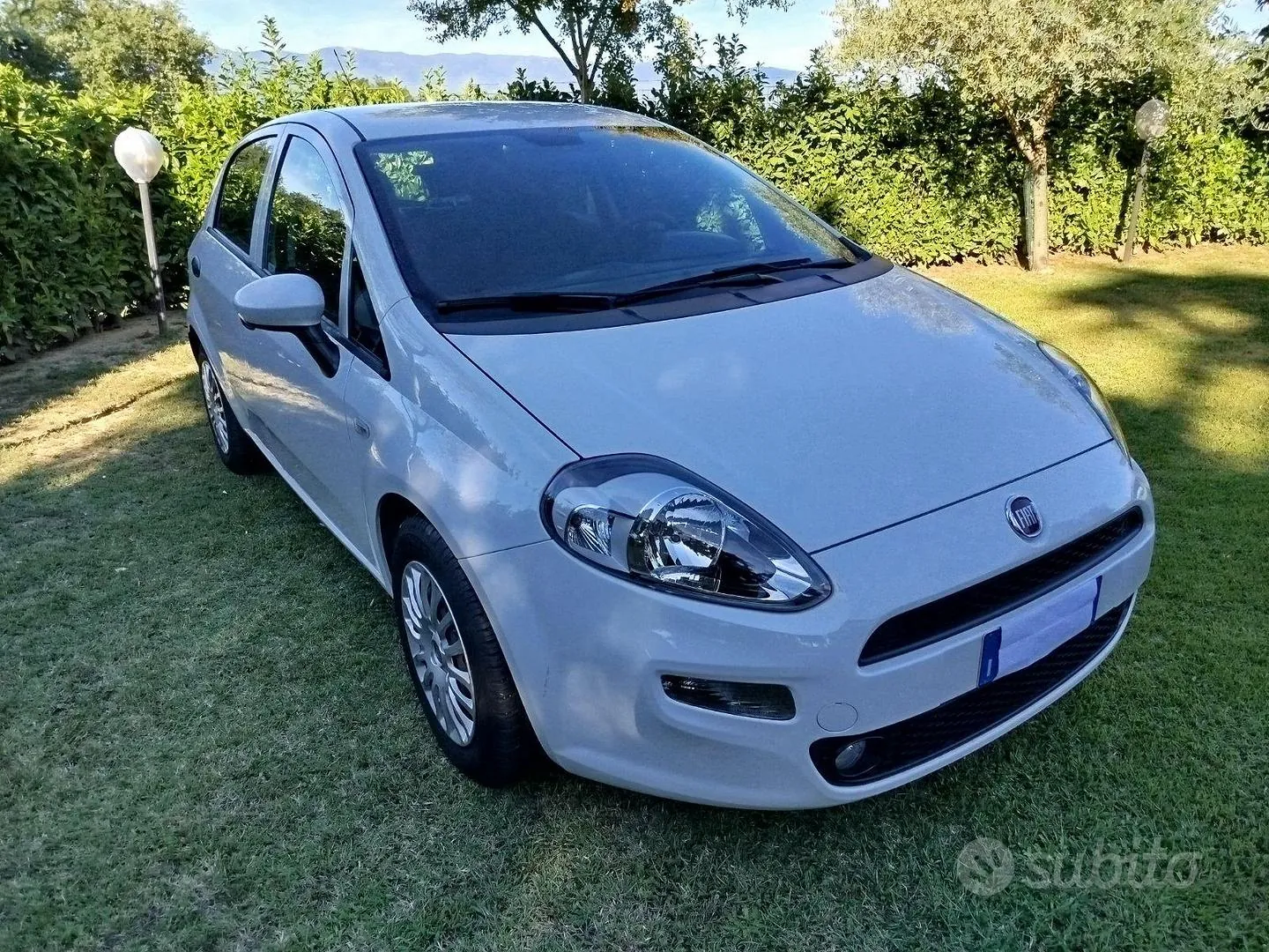 Fiat Punto 2016 photo 2