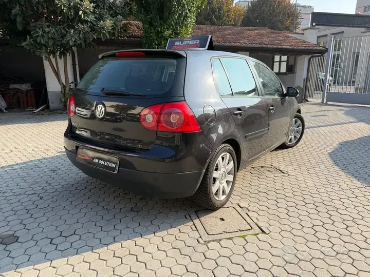 Volkswagen Golf 2004 photo 3
