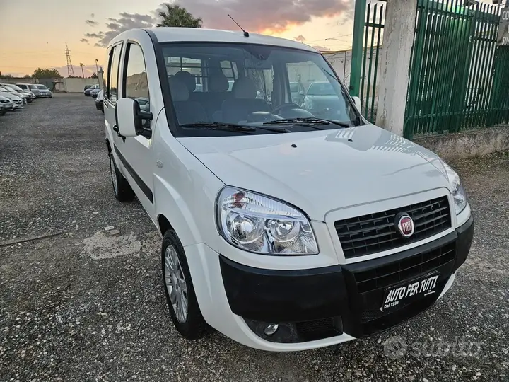 Fiat Doblò 2009 photo 2