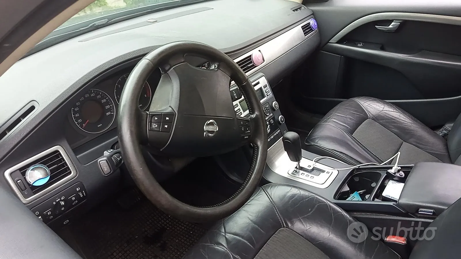 Volvo V70 2009 photo 4