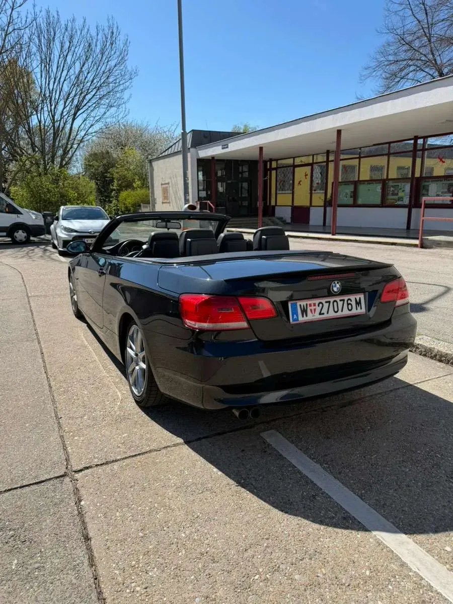 BMW 3 Series 2009 photo 2