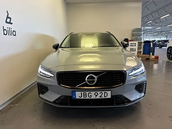 Volvo V60 2025 photo 2