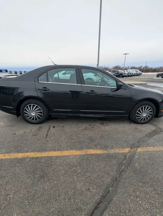 Ford Fusion 2012 photo 2