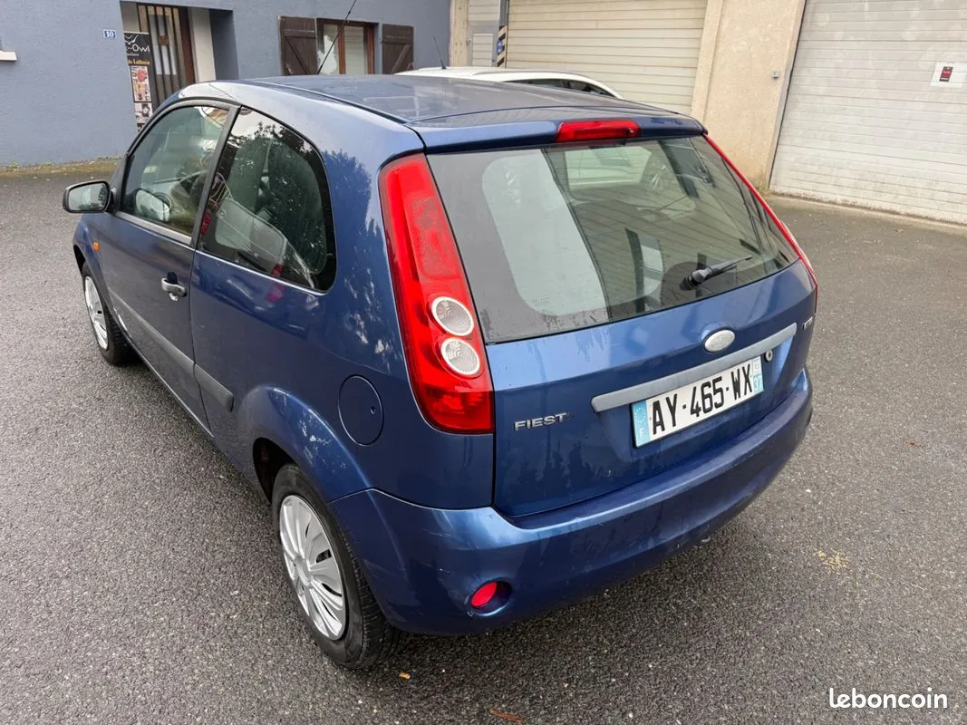 Ford Fiesta 2008 photo 4