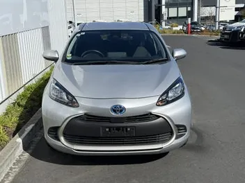 Toyota Aqua 2023 photo 4