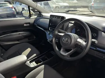 Toyota Aqua 2023 photo 3