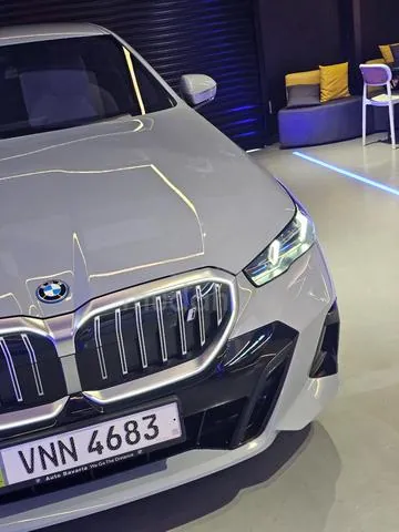 BMW I5