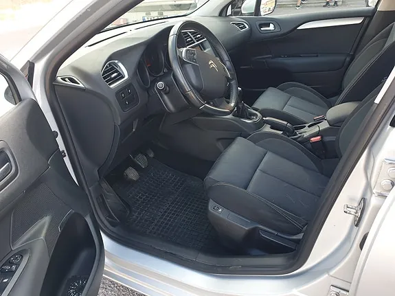 Citroen C4 2013 photo 3