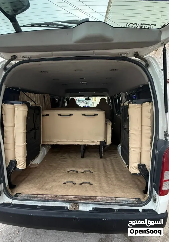 Toyota Hiace 2014 photo 3