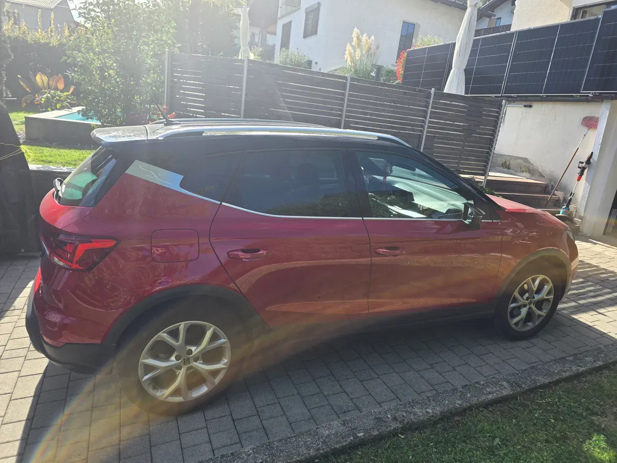 Seat Arona 2023 photo 2