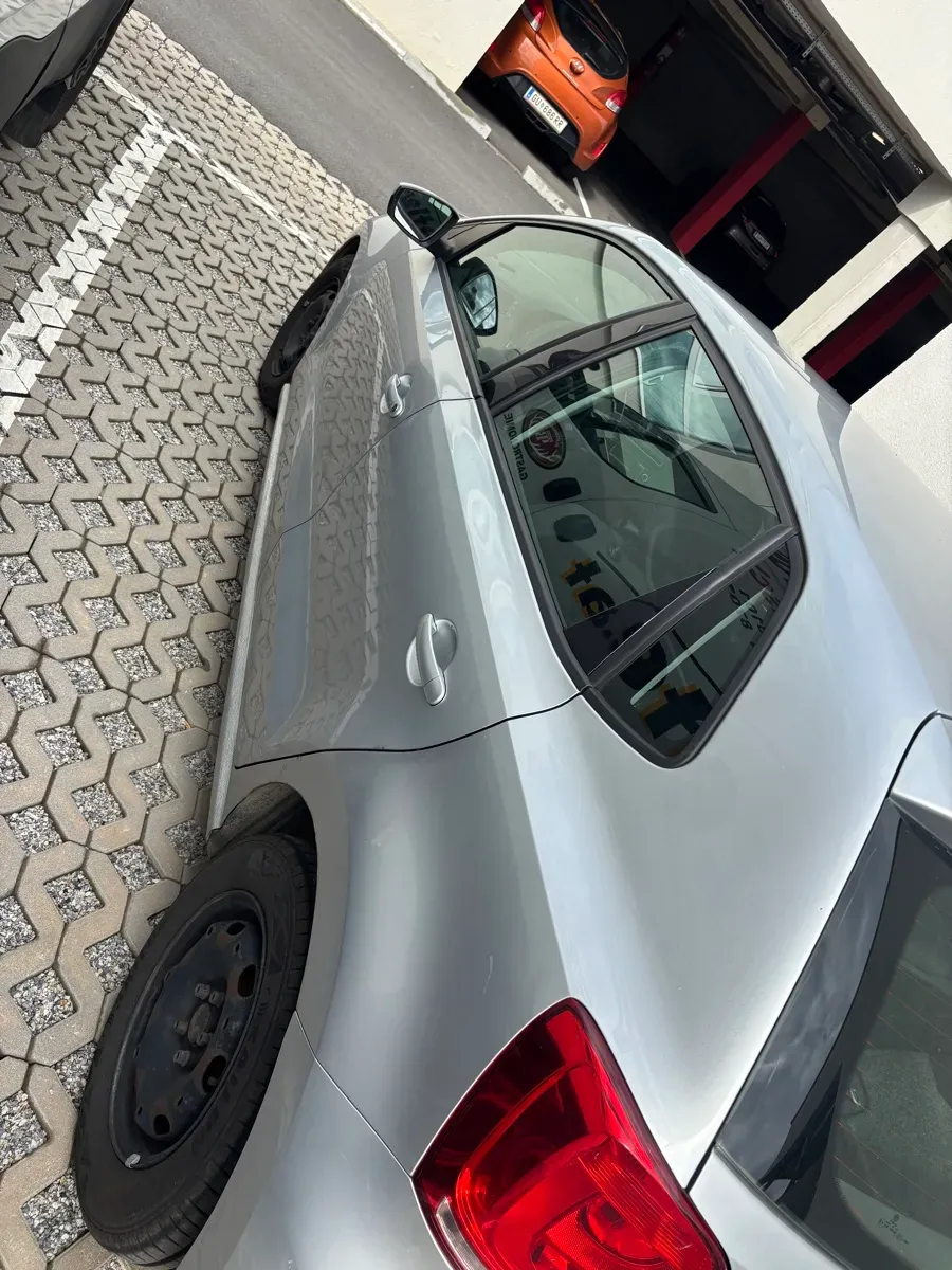 Volkswagen Polo 2009 photo 3