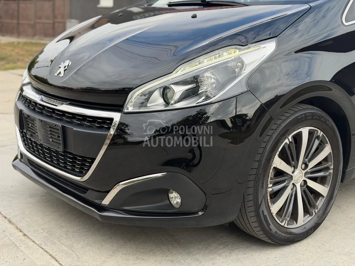 Peugeot 208 2016 photo 5