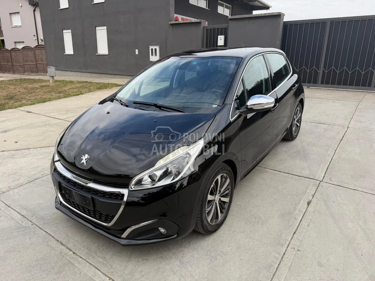 Peugeot 208 2016 photo 3