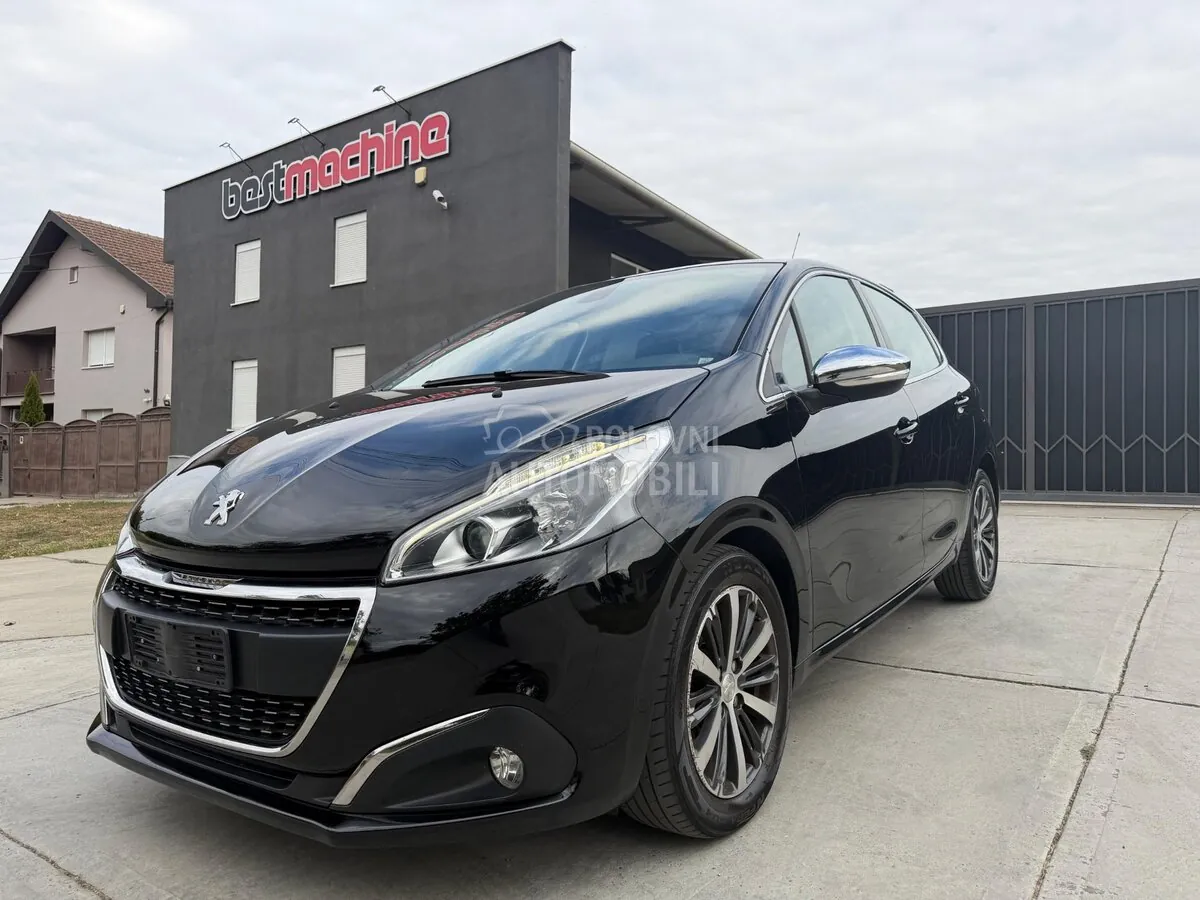 Peugeot 208 2016 photo 2