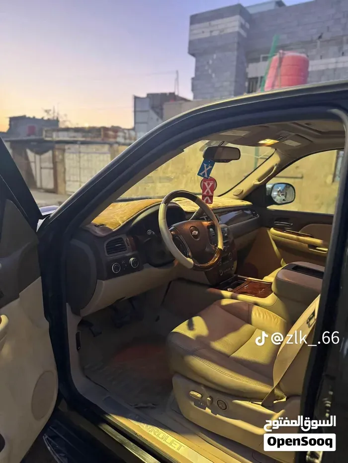 Chevrolet Tahoe 2009 photo 2