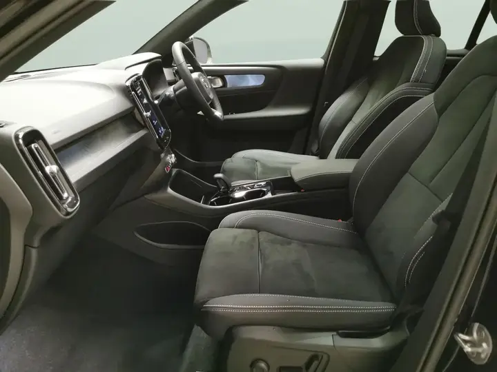 Volvo Xc40 2022 photo 4