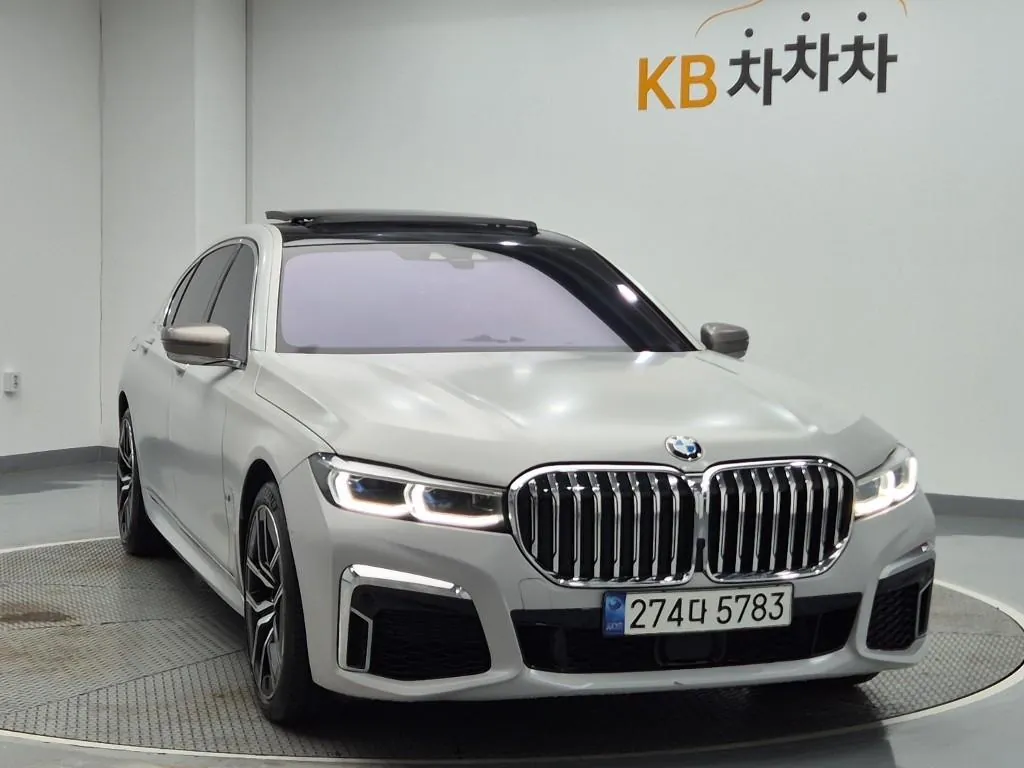 BMW 7 Series 2016 photo 4