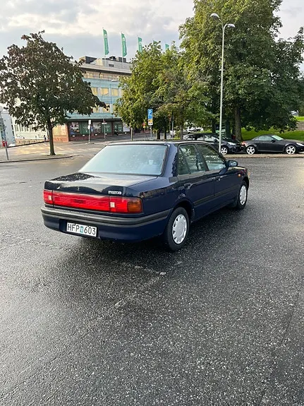 Mazda 323 1992 photo 2