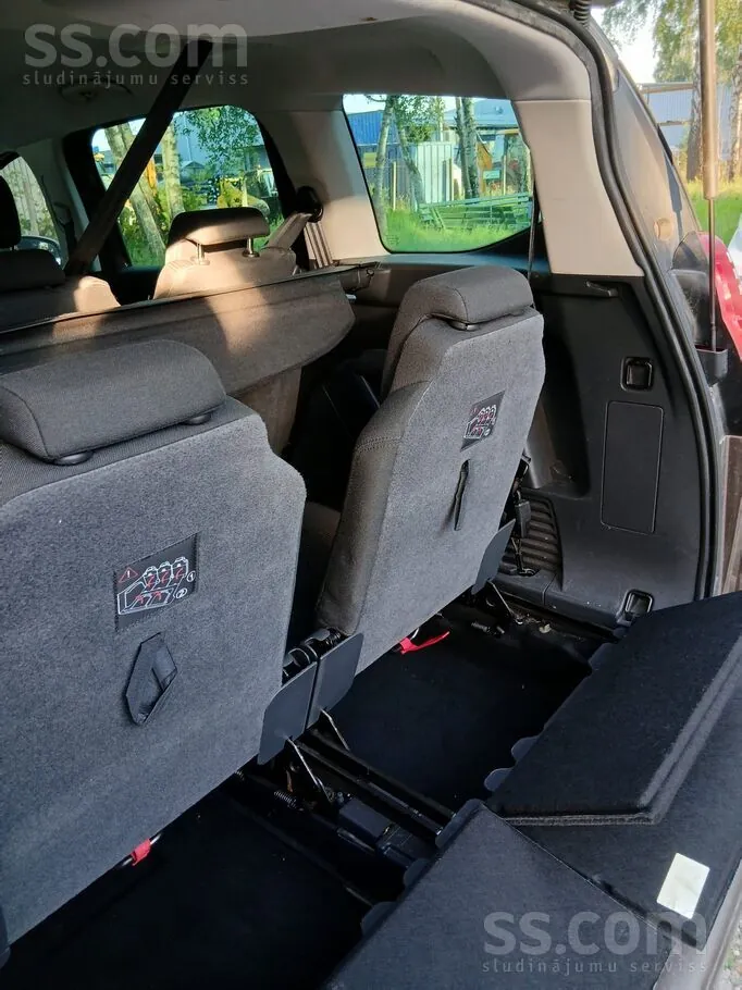Peugeot 5008 2014 photo 4