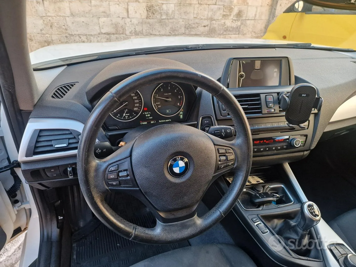 BMW 116D 2012 photo 4
