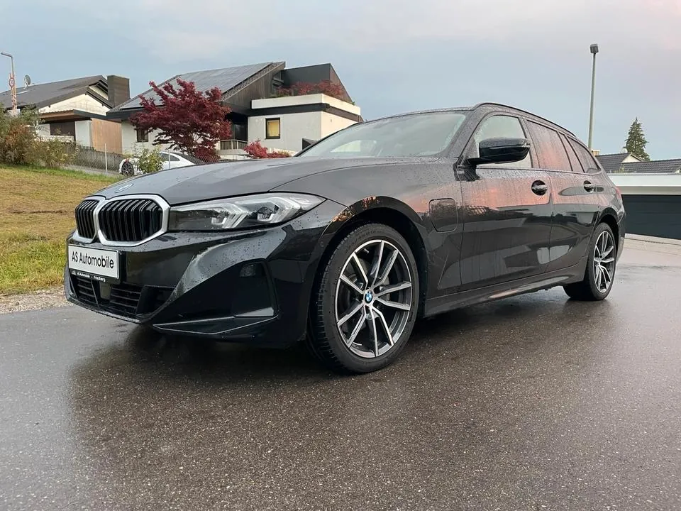 BMW 330E Touring