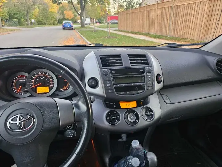 Toyota Rav4 2008 photo 5