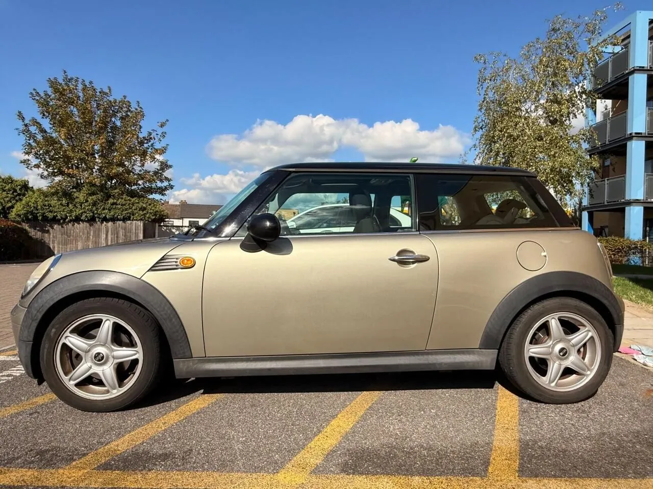 Mini Hatch