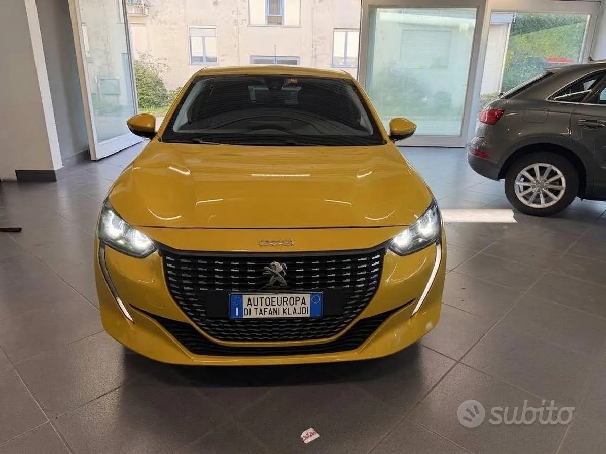 Peugeot 208
