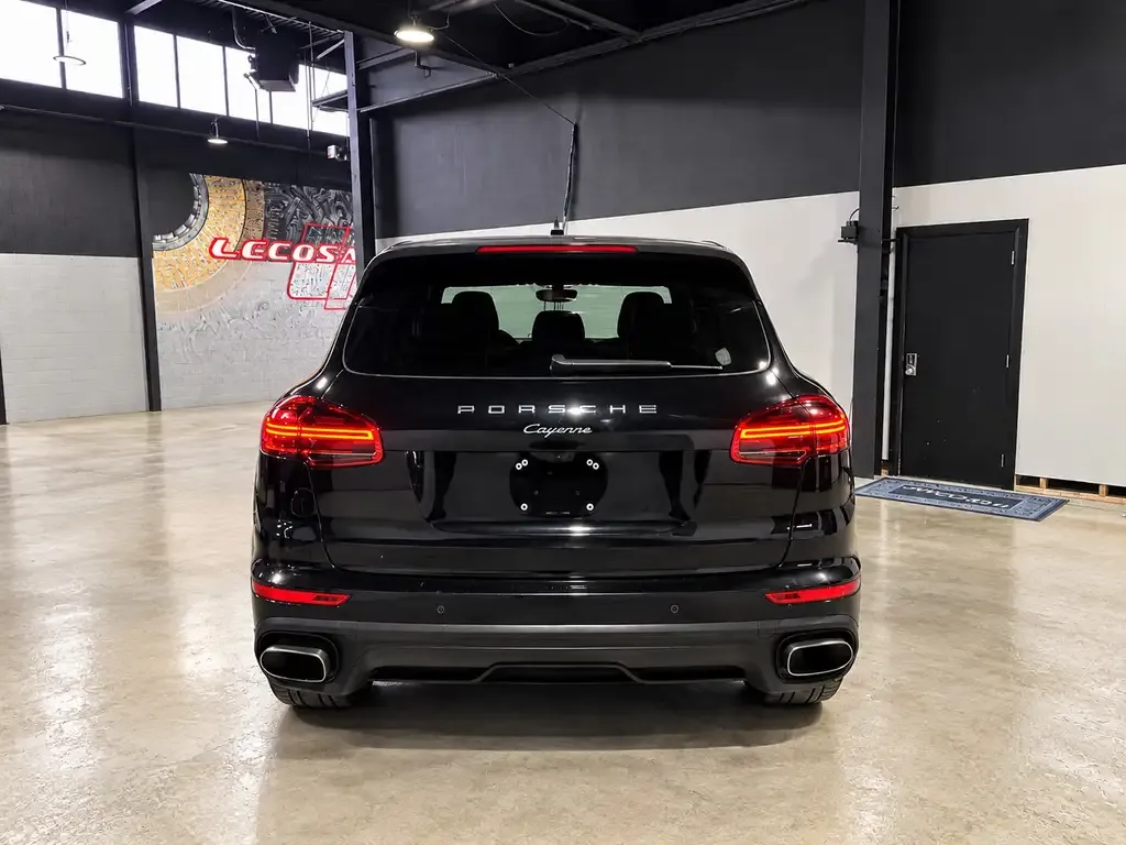 Porsche Cayenne 2017 photo 2