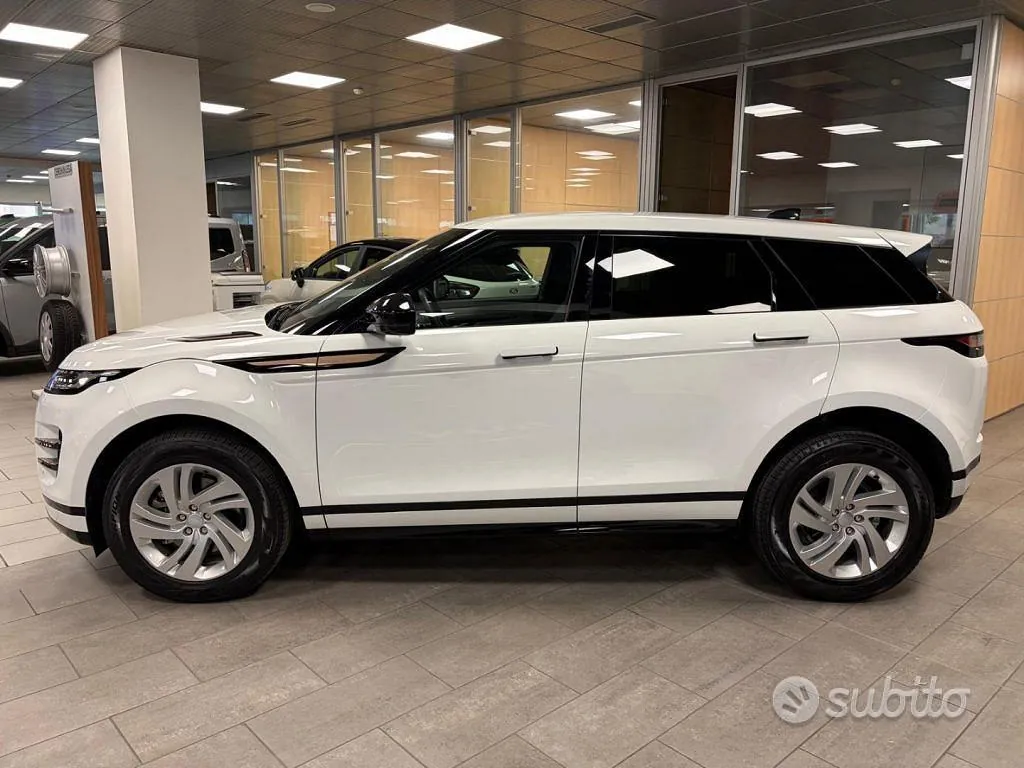 Land Rover Range Rover Evoque 2022 photo 4