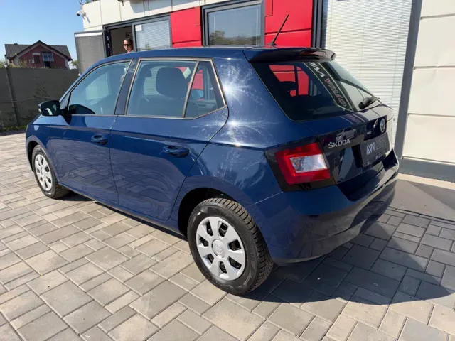 Skoda Fabia 2017 photo 3