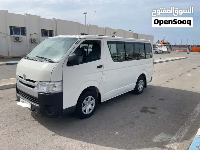 Toyota Hiace 2014 photo 4
